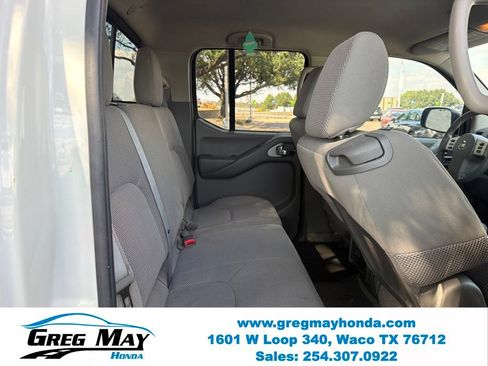 Used 2014 Nissan Frontier SV AWD/4WD image 25