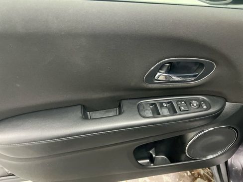 Used 2016 Honda HR-V EX image 21
