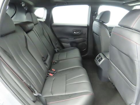 Used 2025 Acura ADX A-Spec image 24