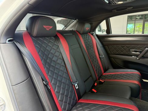 Used 2018 Bentley Flying Spur S W12 AWD/4WD image 41