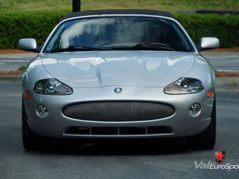 Used 2005 Jaguar XK8 Convertible image 4