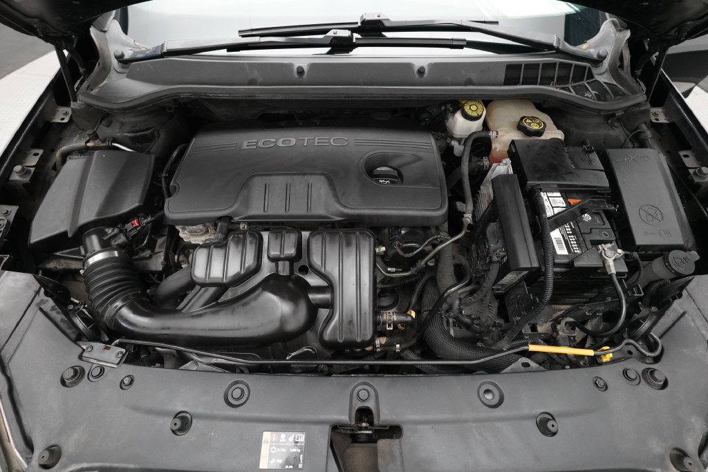 Used 2016 Buick Verano Sport Touring FWD image 3