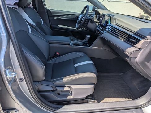 Certified 2025 Toyota Camry SE w/ Convenience Package FWD image 19