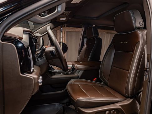 Used 2025 GMC Sierra 2500 Denali w/ Denali Reserve Package image 24