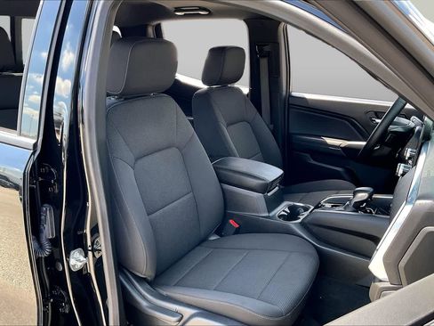 Used 2025 GMC Canyon Elevation w/ Convenience Package RWD image 9