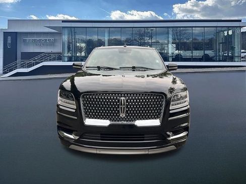 Used 2021 Lincoln Navigator Reserve AWD/4WD image 2