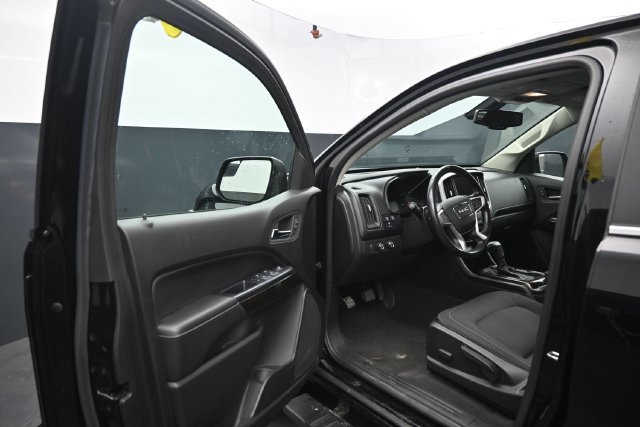 Used 2020 GMC Canyon SLE w/ Elevation Edition AWD/4WD image 11