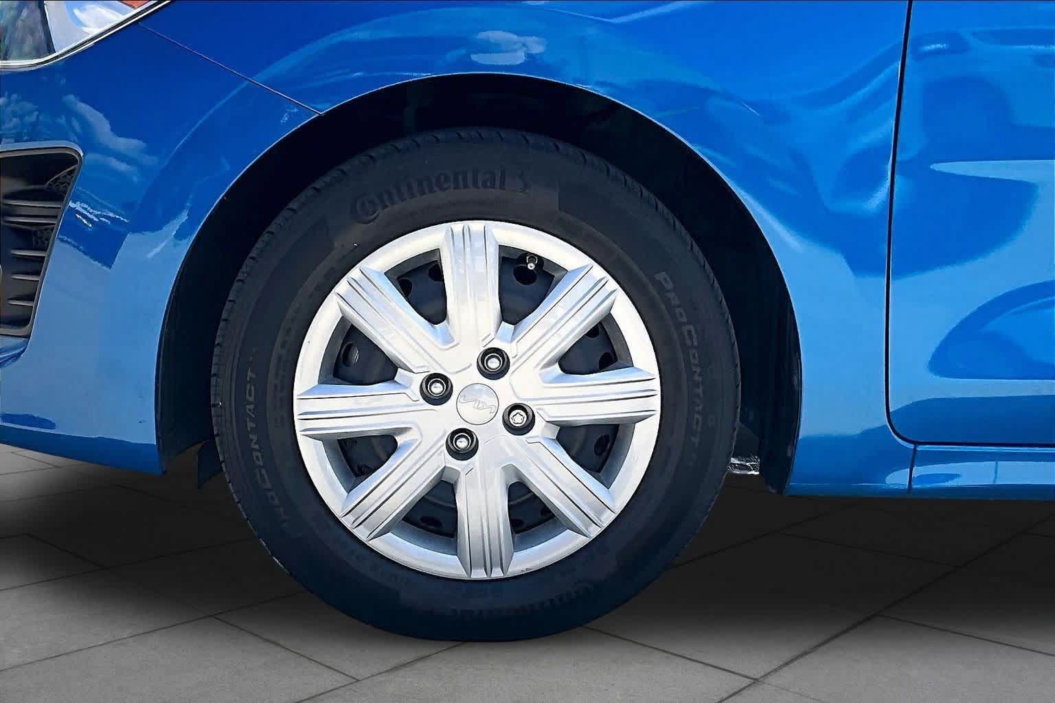 Used 2023 Kia Rio S FWD image 10
