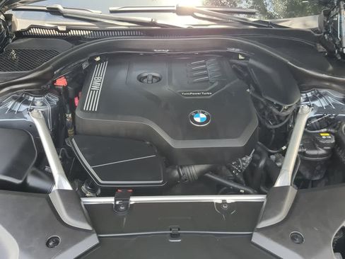 Used 2021 BMW 530i RWD image 13