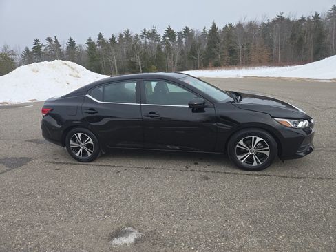 Certified 2021 Nissan Sentra SV image 4
