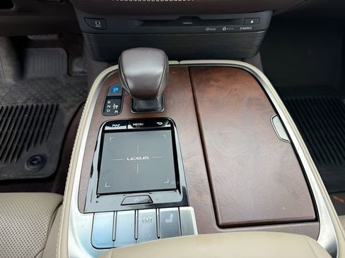 Used 2018 Lexus LS 500 AWD w/ Accessory Package (Z1) image 17