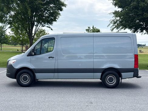 Used 2023 Mercedes-Benz Sprinter 1500 image 4
