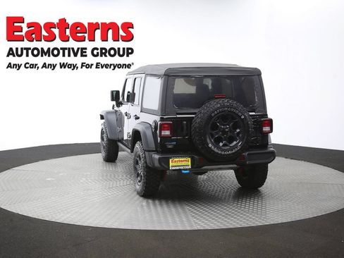 Used 2023 Jeep Wrangler Unlimited w/ Cold Weather Group AWD/4WD image 38