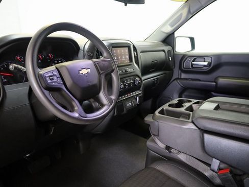 Used 2022 Chevrolet Silverado 1500 Custom image 4