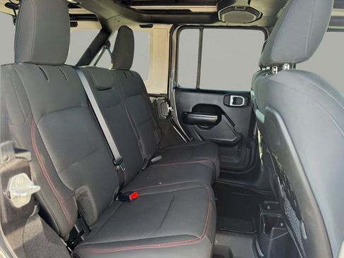 Used 2021 Jeep Wrangler Unlimited Rubicon image 9