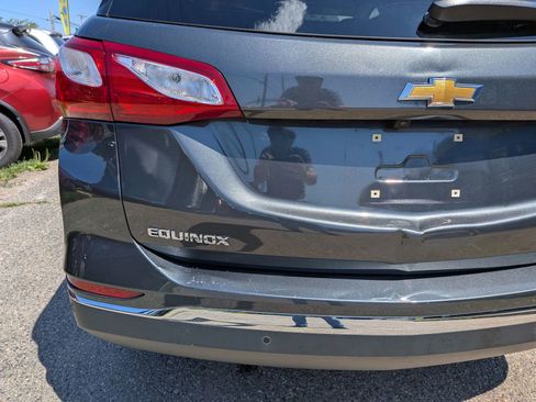 Used 2018 Chevrolet Equinox LT AWD/4WD image 16
