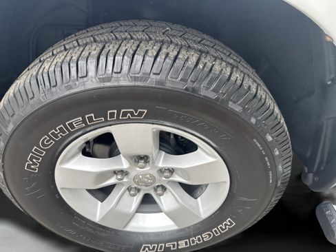 Used 2018 RAM 1500 Tradesman w/ Popular Equipment Group AWD/4WD image 10