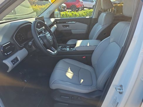 New 2025 Honda Pilot Touring image 12