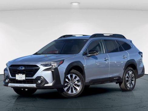 Used 2023 Subaru Outback Limited image 1