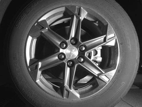 Used 2025 Chevrolet Blazer LT FWD image 14