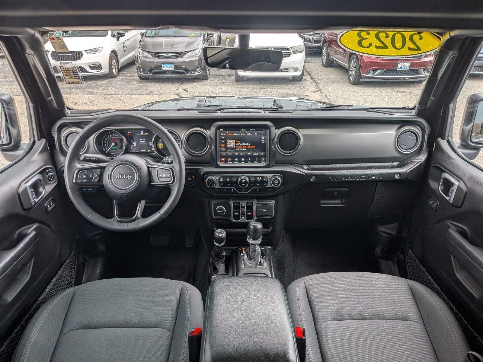 Used 2023 Jeep Wrangler Unlimited w/ Cold Weather Group AWD/4WD image 20