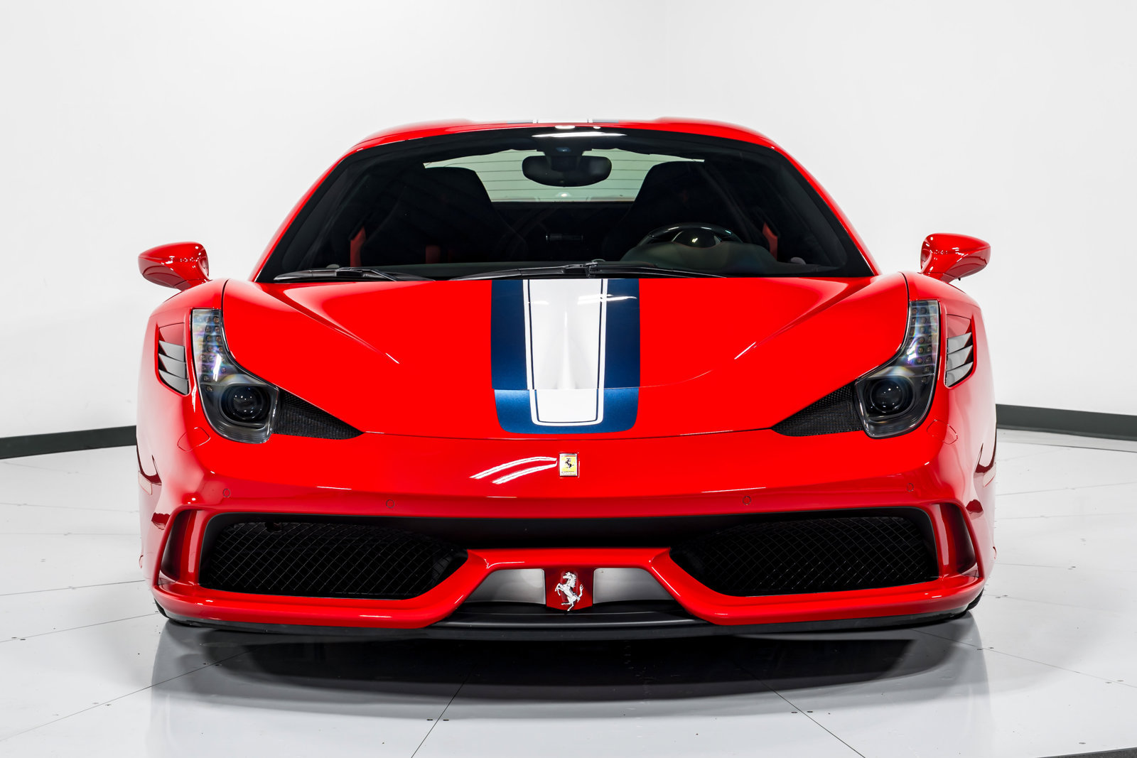 Used 2015 Ferrari 458 Speciale A RWD image 44