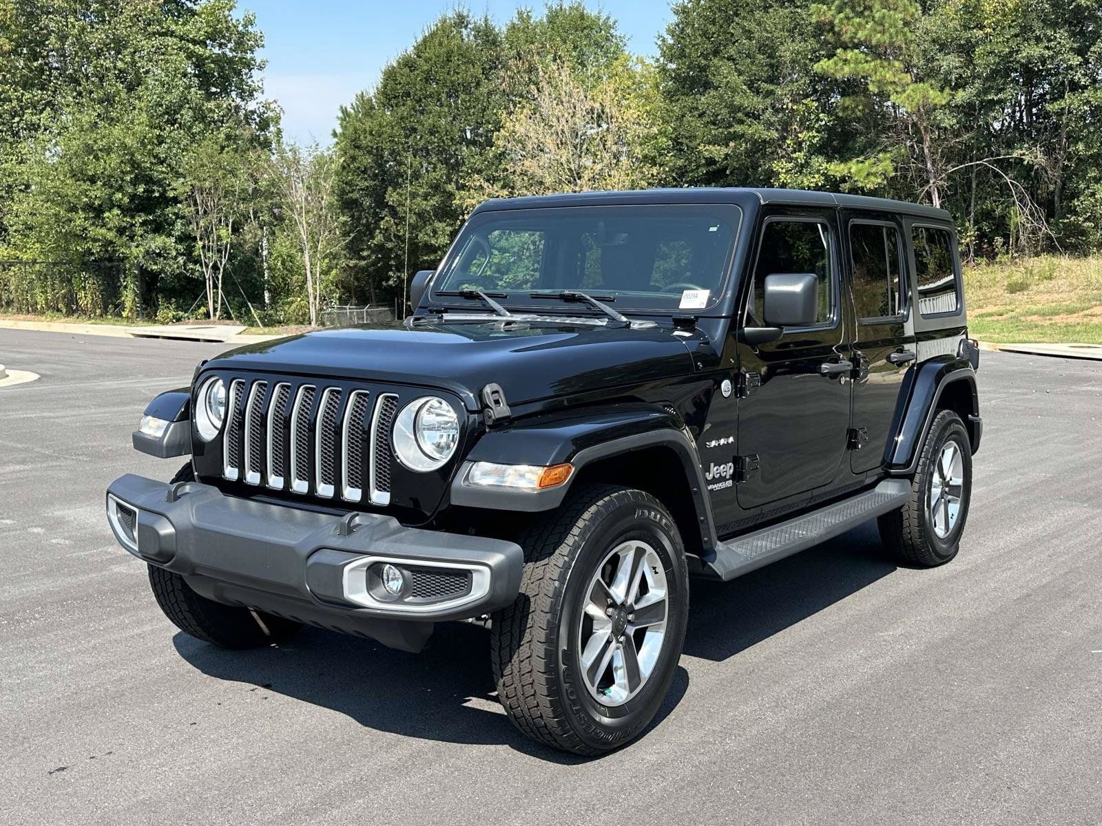 Used 2020 Jeep Wrangler Unlimited Sahara AWD/4WD image 3
