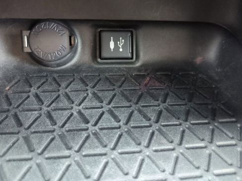 Used 2019 Toyota RAV4 XLE w/ All Weather Liner Package image 27