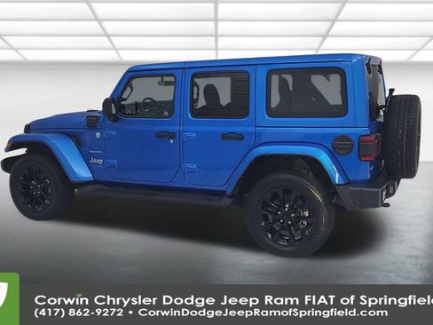 Used 2021 Jeep Wrangler Unlimited Sahara w/ Cold Weather Group image 8