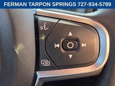 Certified 2025 Volvo XC60 B5 Core image 29