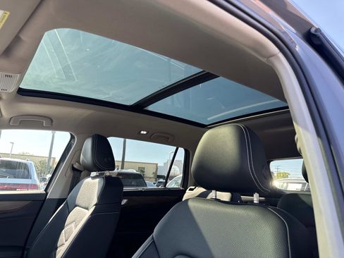 New 2026 Volkswagen Atlas SE FWD image 18