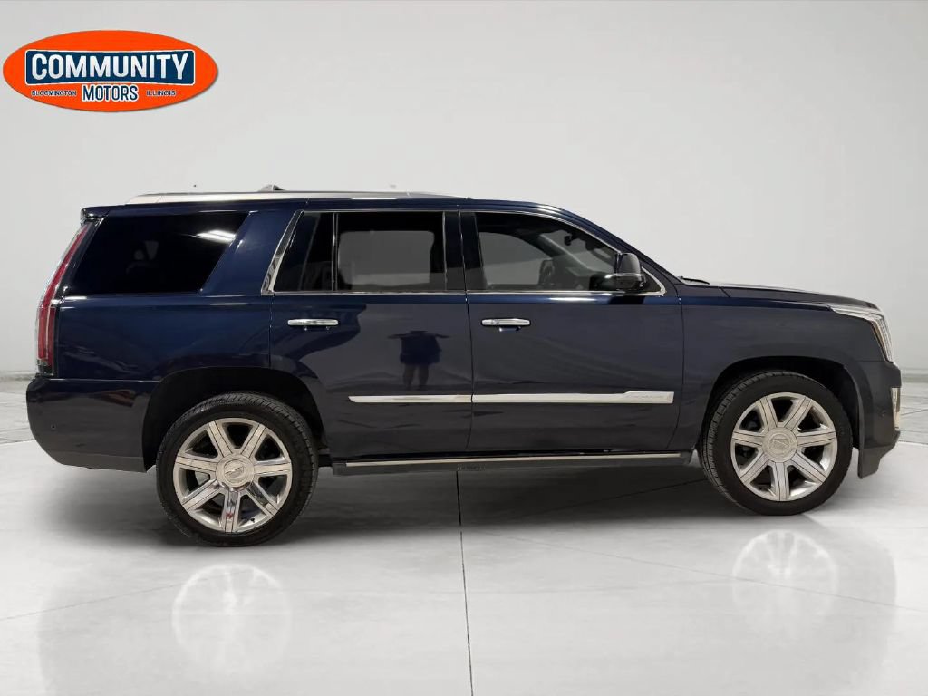 Used 2018 Cadillac Escalade Premium Luxury AWD/4WD image 9