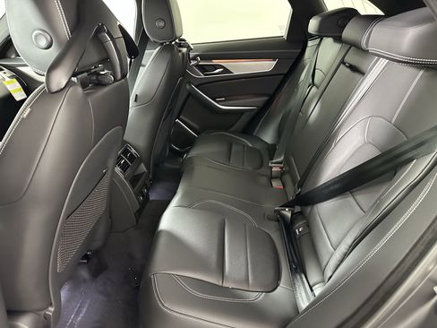 Used 2026 Jaguar F-PACE R-Dynamic S image 11