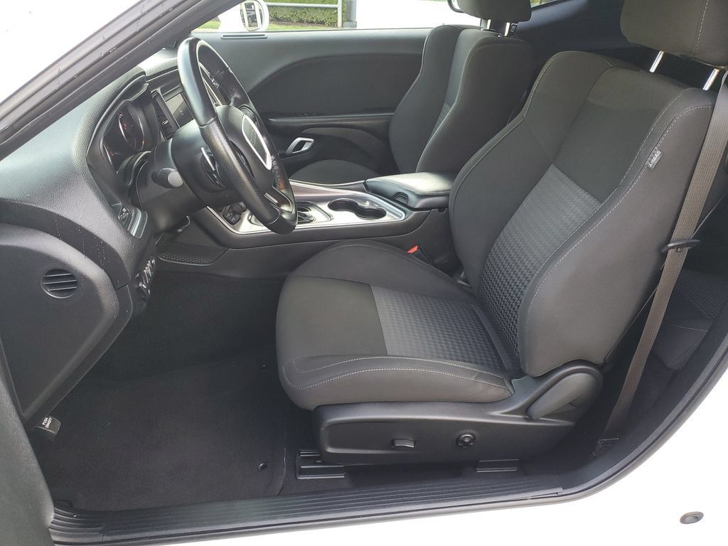 Used 2021 Dodge Challenger GT RWD image 16