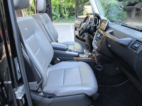 Used 2015 Mercedes-Benz G 550 image 24