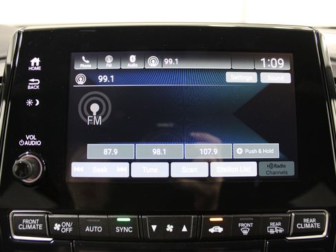Used 2023 Honda Odyssey Sport image 13