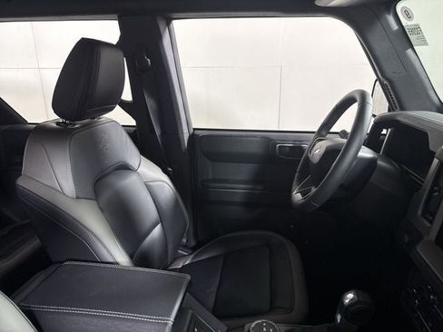 New 2025 Ford Bronco Outer Banks AWD/4WD image 14