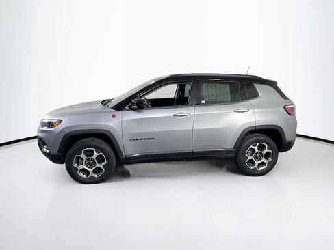 Used 2022 Jeep Compass Trailhawk AWD/4WD image 8