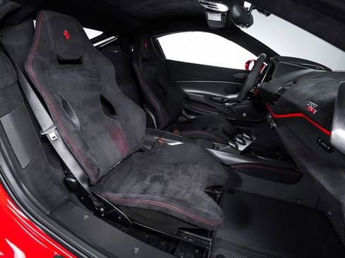 Used 2019 Ferrari 488 Pista Coupe RWD image 59