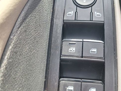 Used 2024 Nissan Rogue SV w/ SV Premium Package image 20