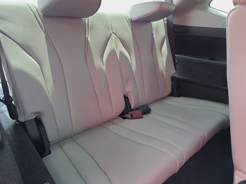 Certified 2025 Acura MDX SH-AWD w/ Technology Package image 12