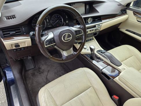 Used 2016 Lexus ES 350 image 19