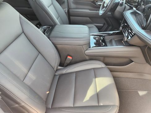 New 2026 Chevrolet Suburban LT w/ Comfort Package RWD image 14