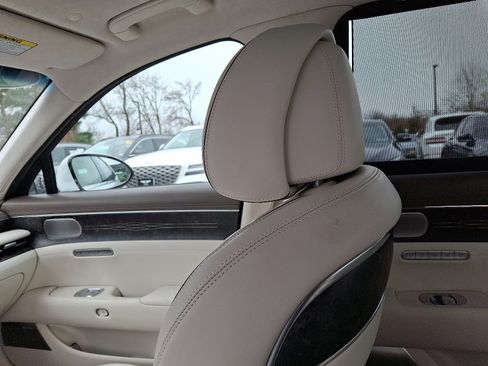 Certified 2023 Genesis G90 3.5T image 17