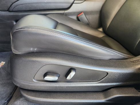 Used 2023 Cadillac XT5 Luxury w/ LPO, Floor Liner Package image 23