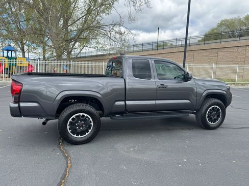 Used 2023 Toyota Tacoma SR image 6