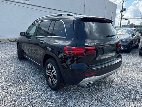 Used 2025 Mercedes-Benz GLB 250 image 4