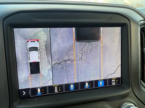 Used 2022 GMC Sierra 2500 AT4 w/ AT4 Premium Plus Package image 37