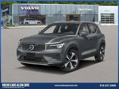 New 2025 Volvo XC40 B5 Ultra w/ Climate Package