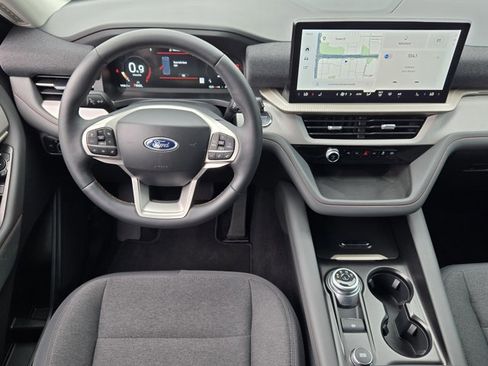 Certified 2025 Ford Explorer Active RWD image 26